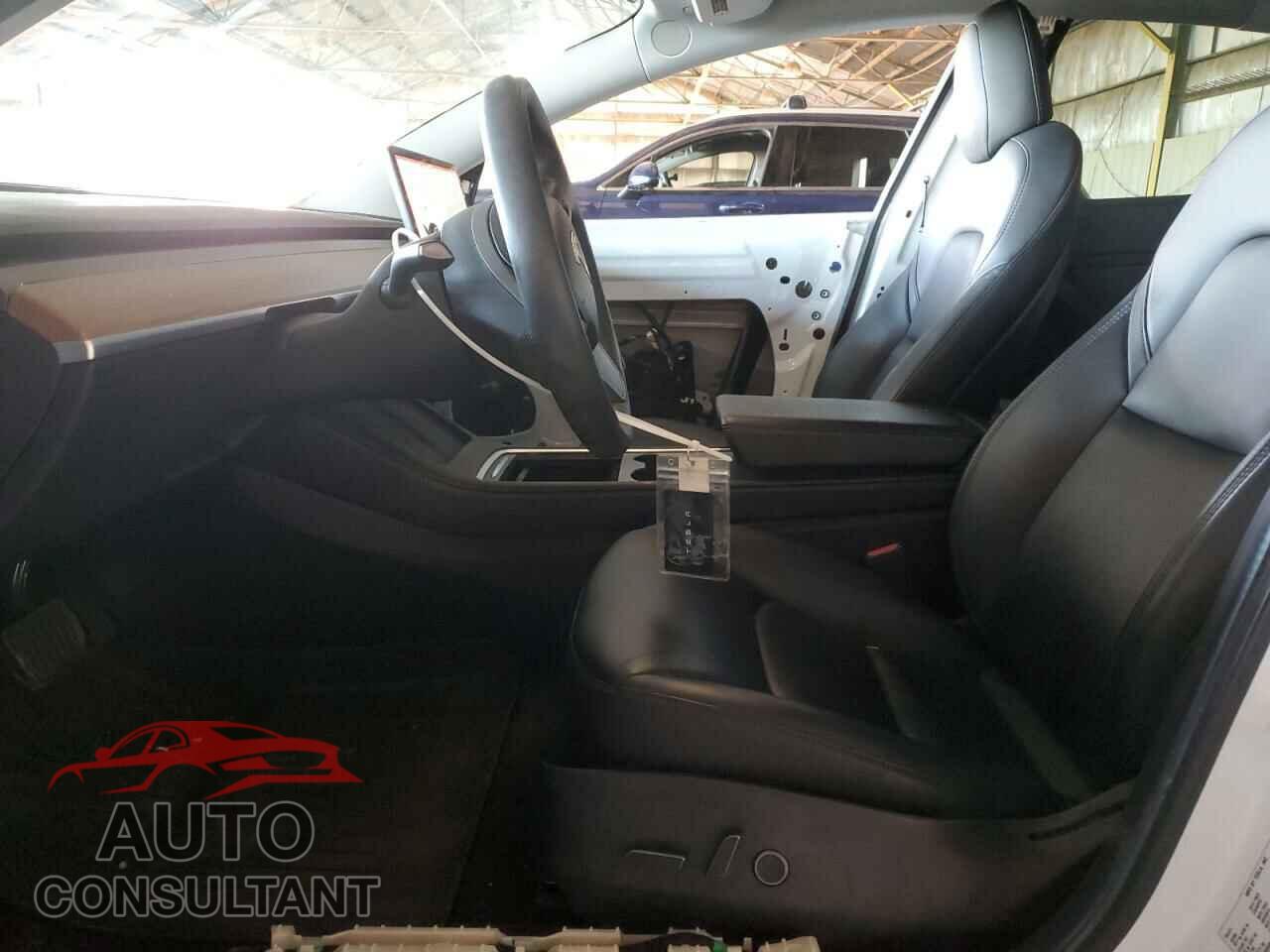 TESLA MODEL 3 2021 - 5YJ3E1EAXMF987106