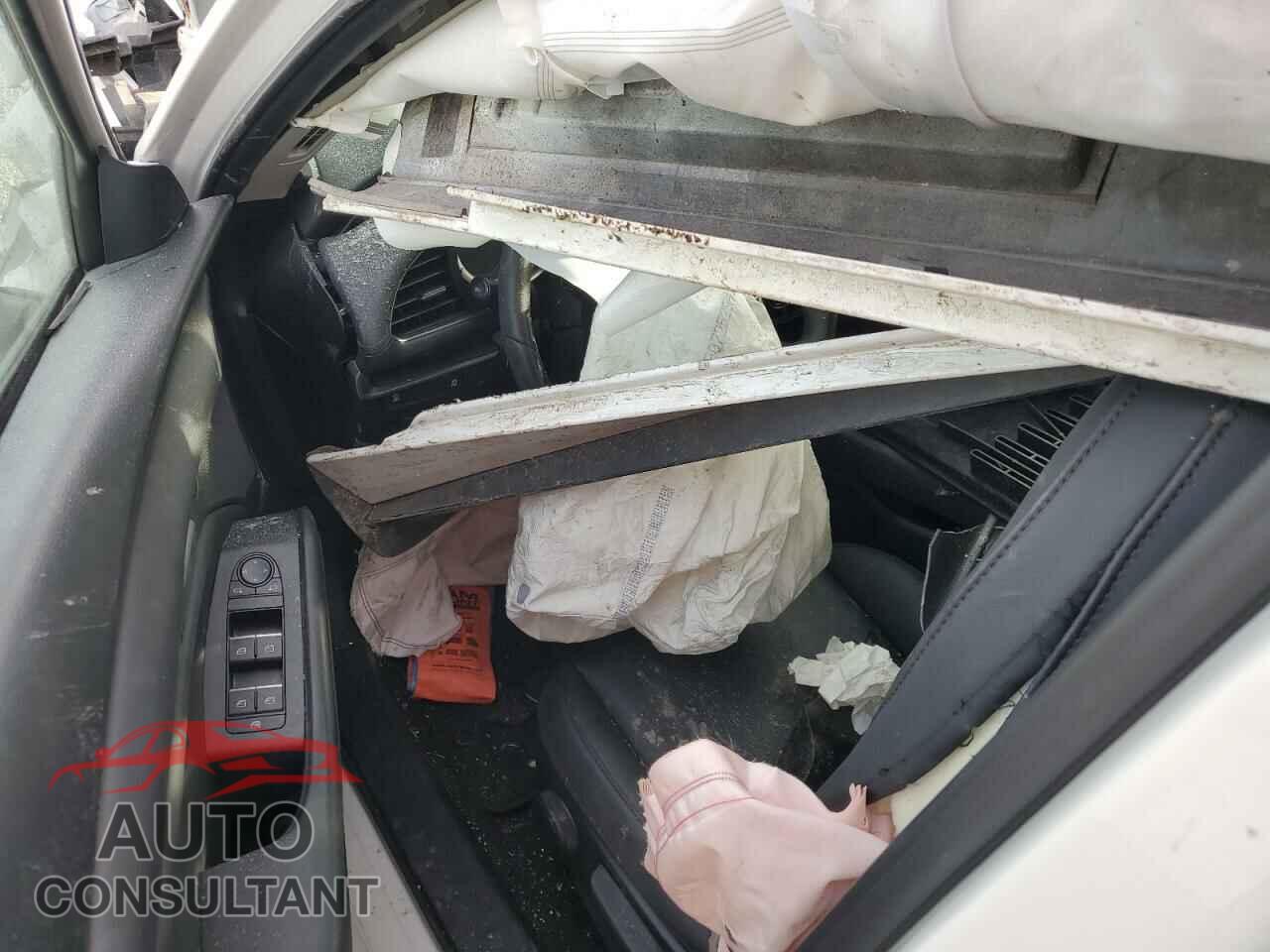 MAZDA 3 2023 - 3MZBPABM7PM377939