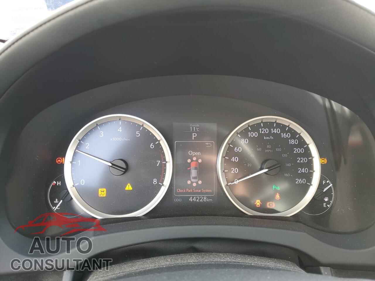 LEXUS IS 2015 - JTHCE1D28F5006753
