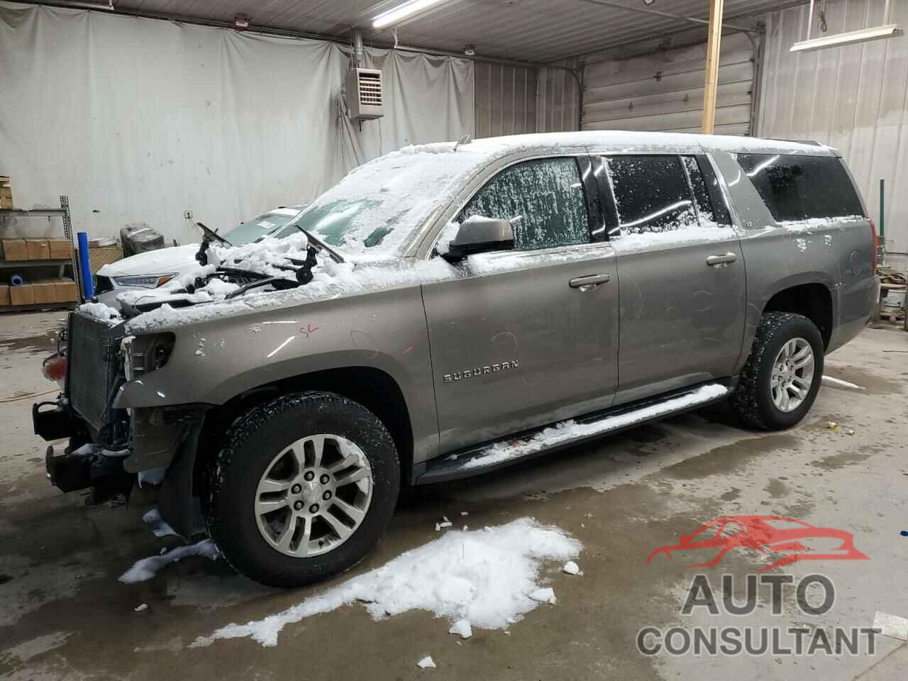 CHEVROLET SUBURBAN 2017 - 1GNSKHKC8HR309352