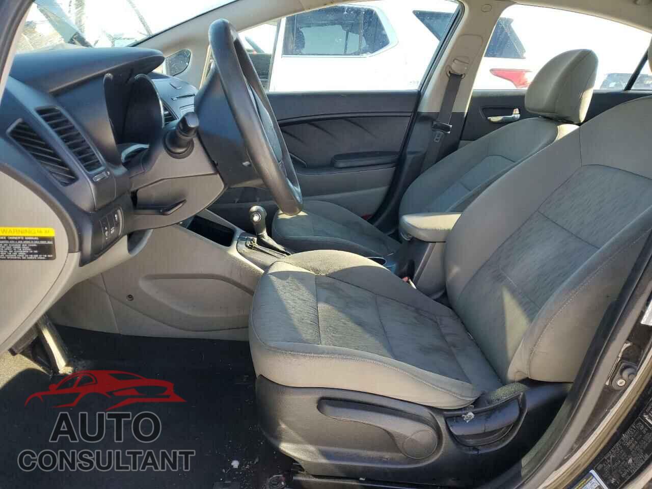 KIA FORTE 2015 - KNAFK4A60F5377497