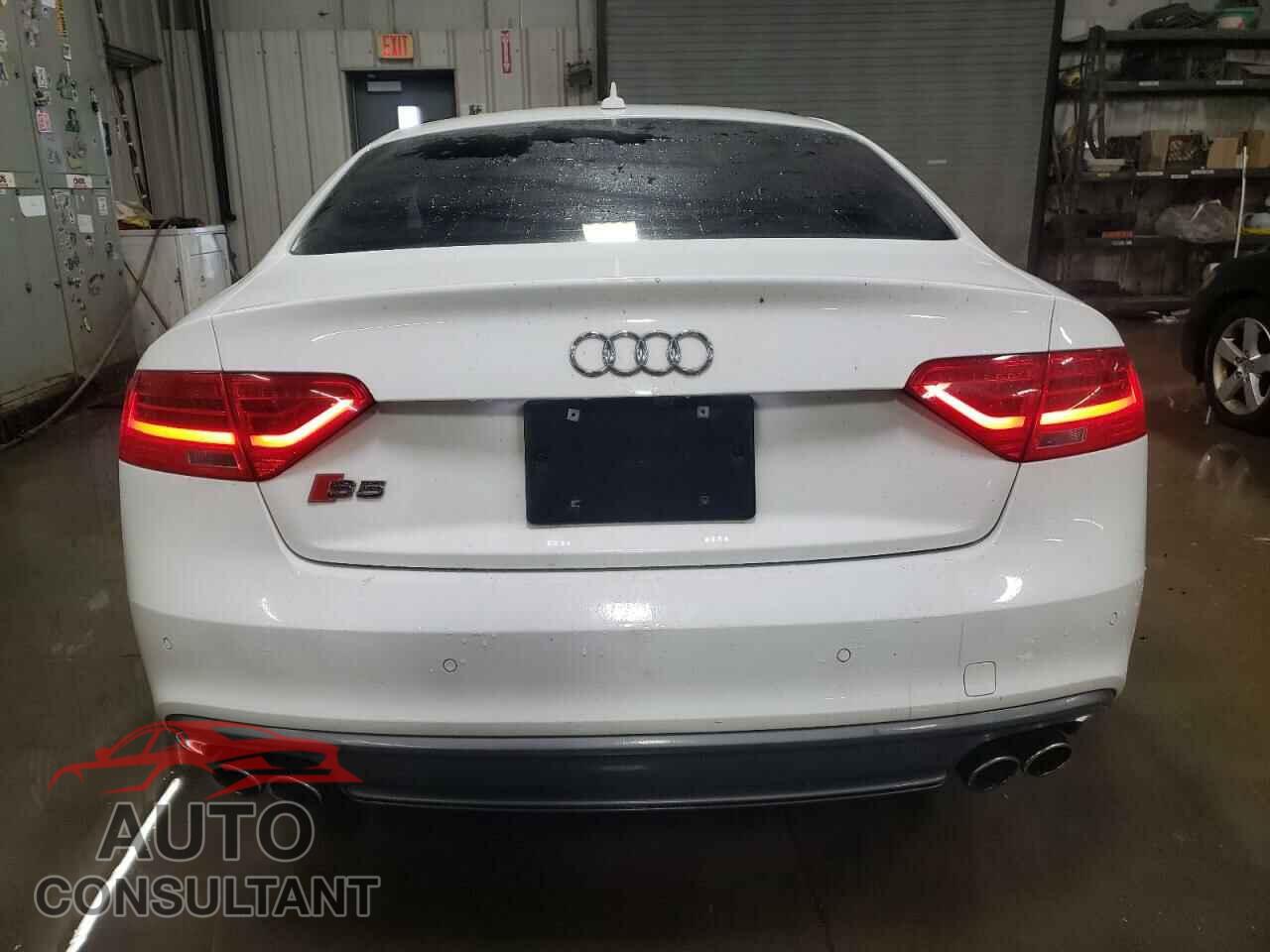 AUDI S5/RS5 2014 - WAUCGAFR2EA019121