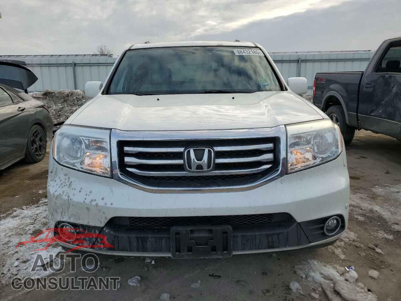 HONDA PILOT 2013 - 5FNYF4H95DB056096
