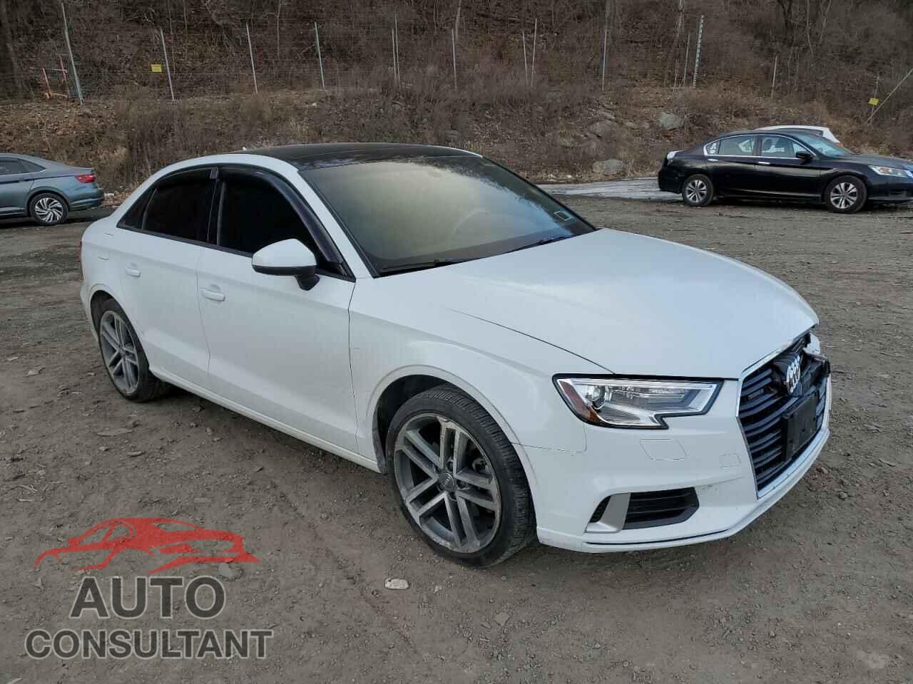 AUDI A3 2017 - WAUB8GFF8H1025348