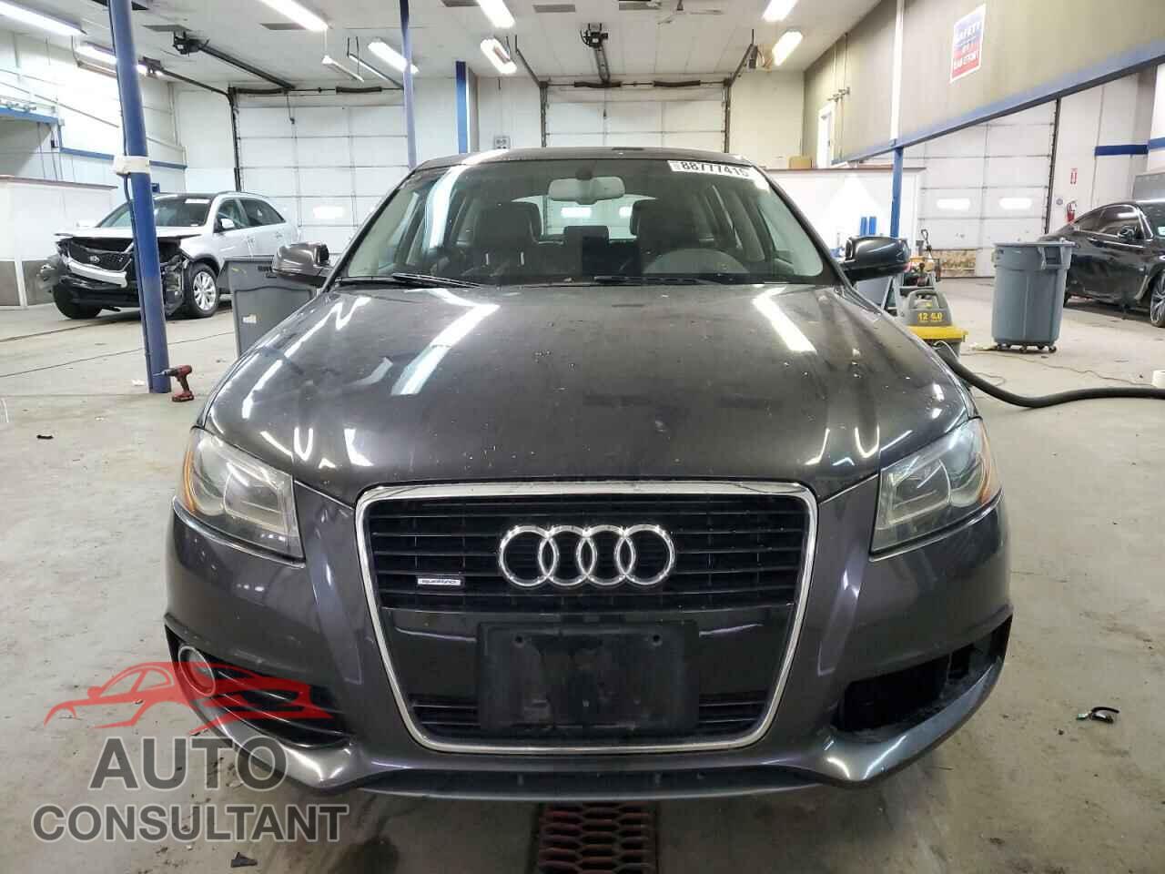 AUDI A3 2013 - WAUMFAFM6DA033307