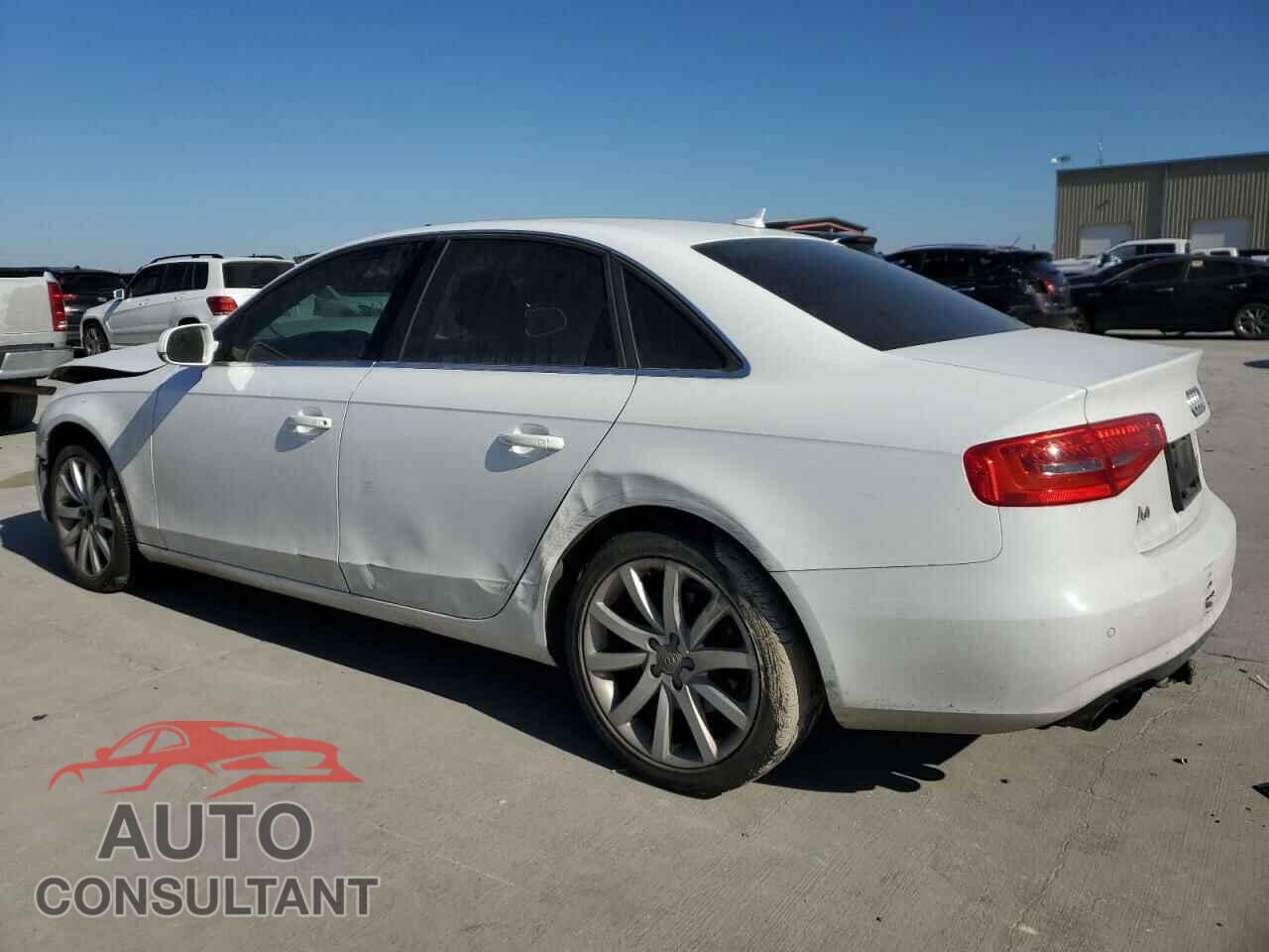 AUDI A4 2013 - WAUFFAFL5DN040628