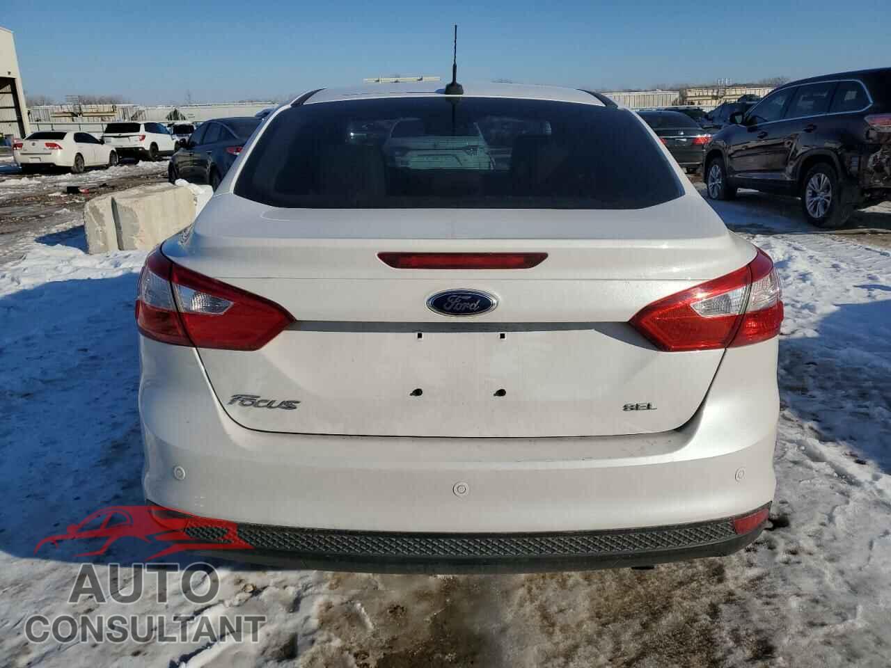 FORD FOCUS 2012 - 1FAHP3H26CL342986