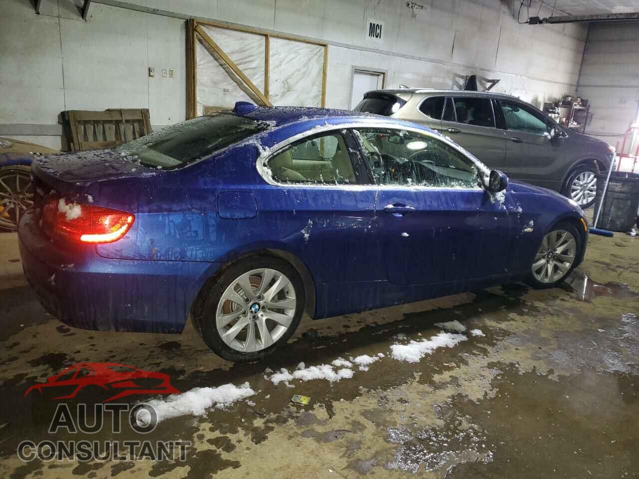 BMW 3 SERIES 2011 - WBAKE3C59BE769151