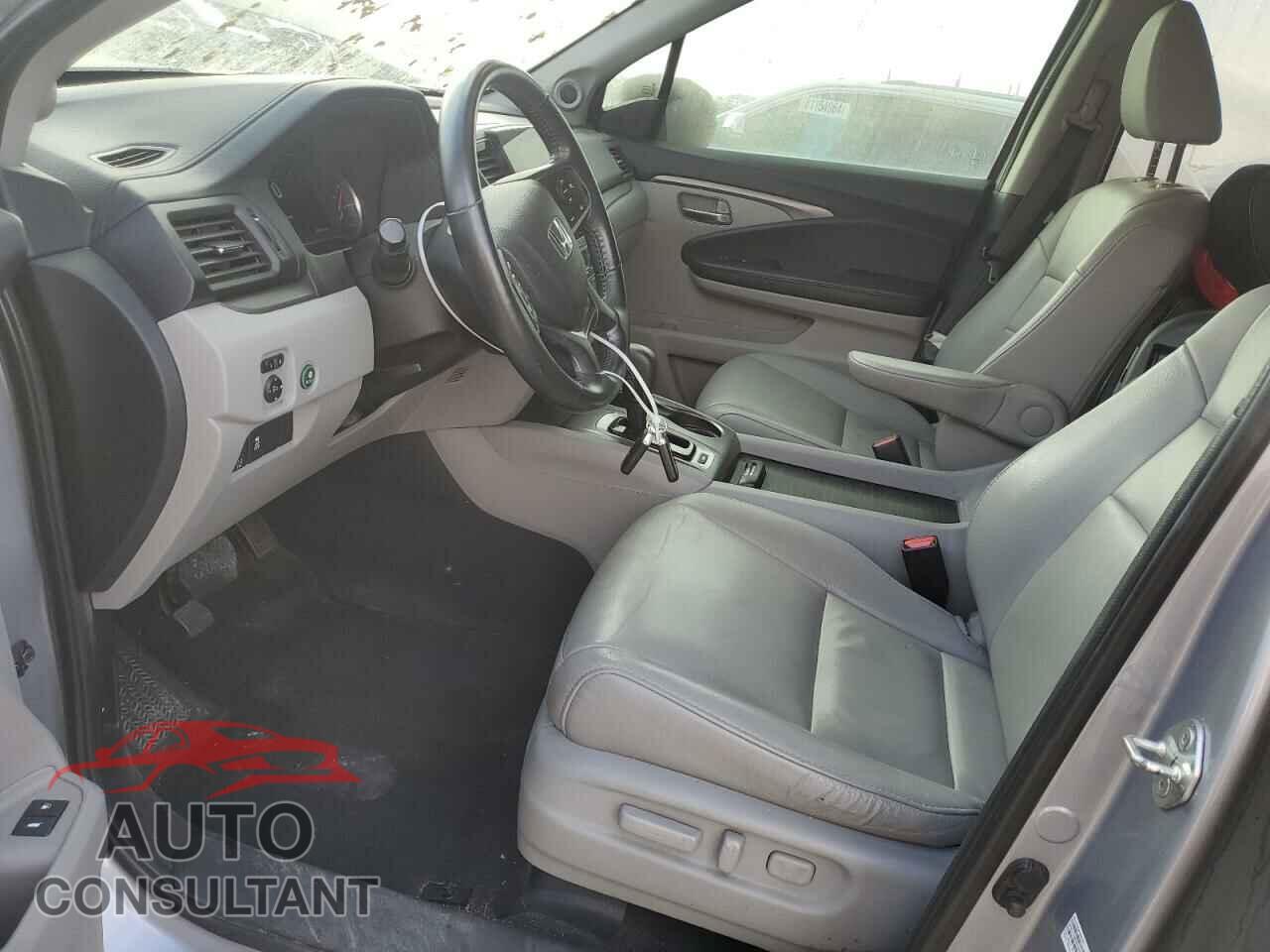 HONDA PILOT 2019 - 5FNYF5H52KB009169