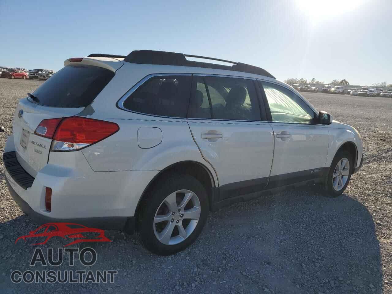 SUBARU OUTBACK 2013 - 4S4BRBCC4D3285060