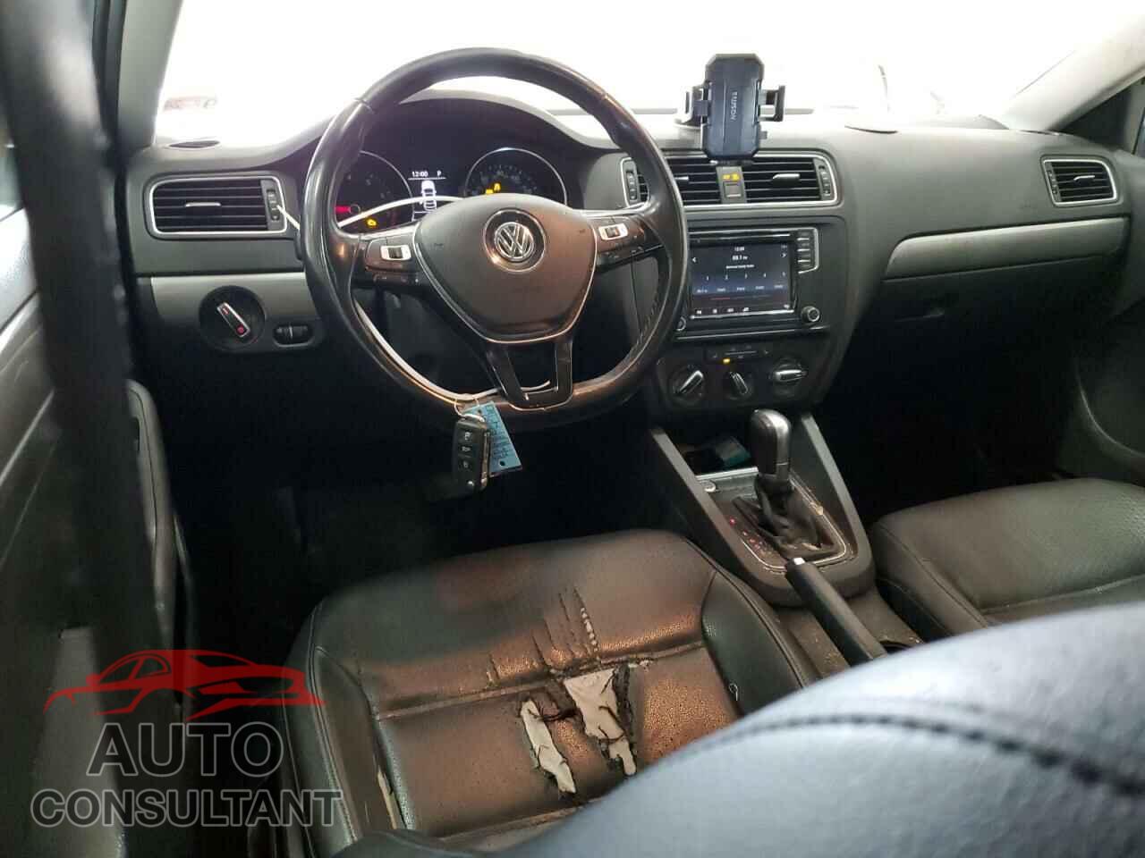 VOLKSWAGEN JETTA 2017 - 3VWDB7AJ4HM285514