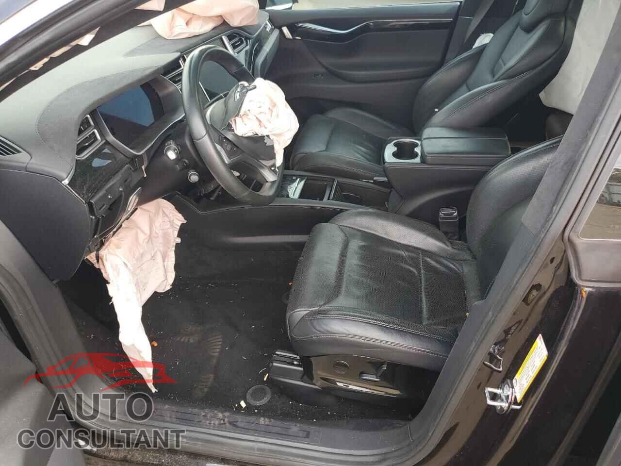 TESLA MODEL X 2016 - 5YJXCBE21GF025688