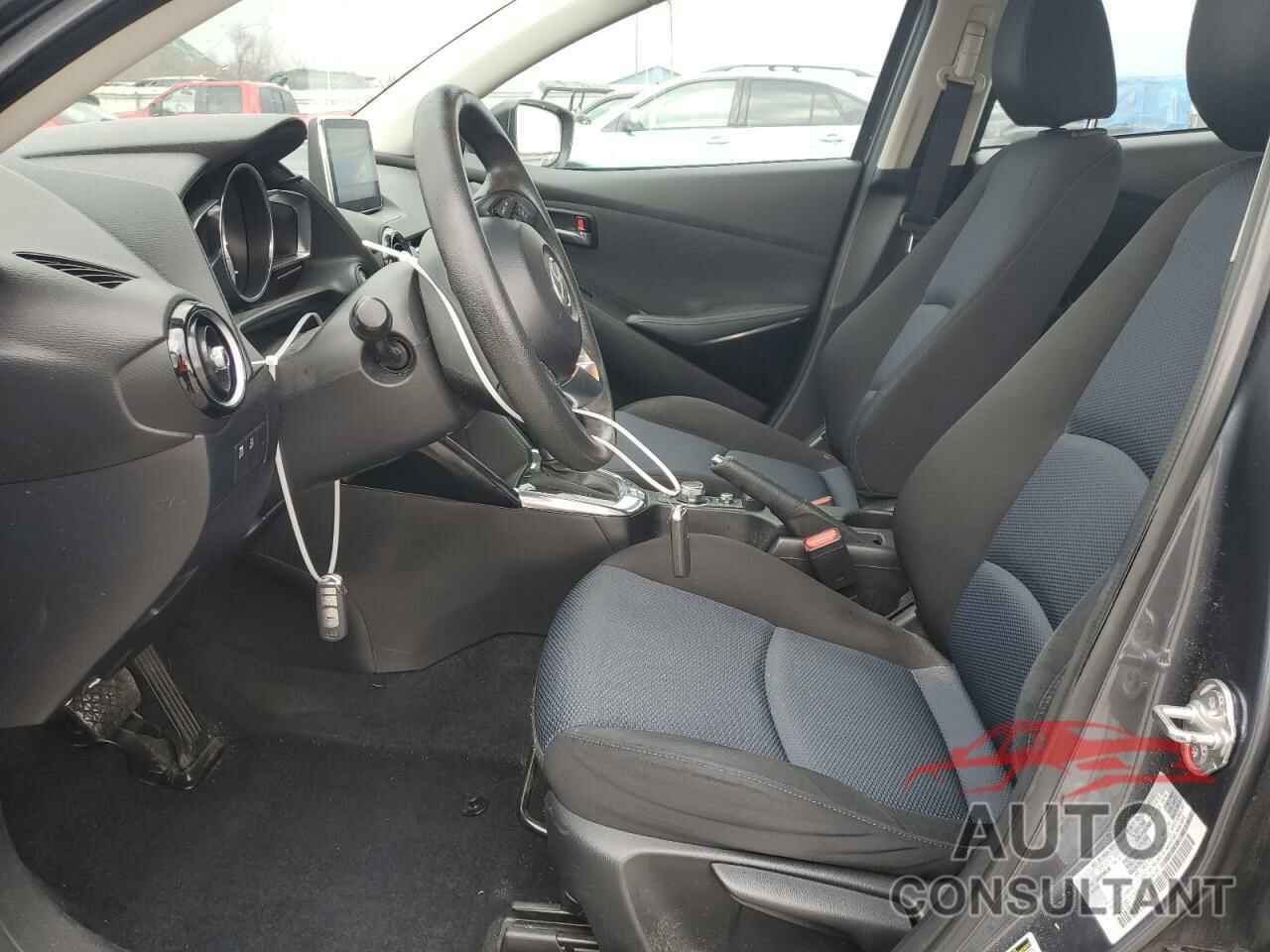 TOYOTA SCION 2016 - 3MYDLBZV6GY103296