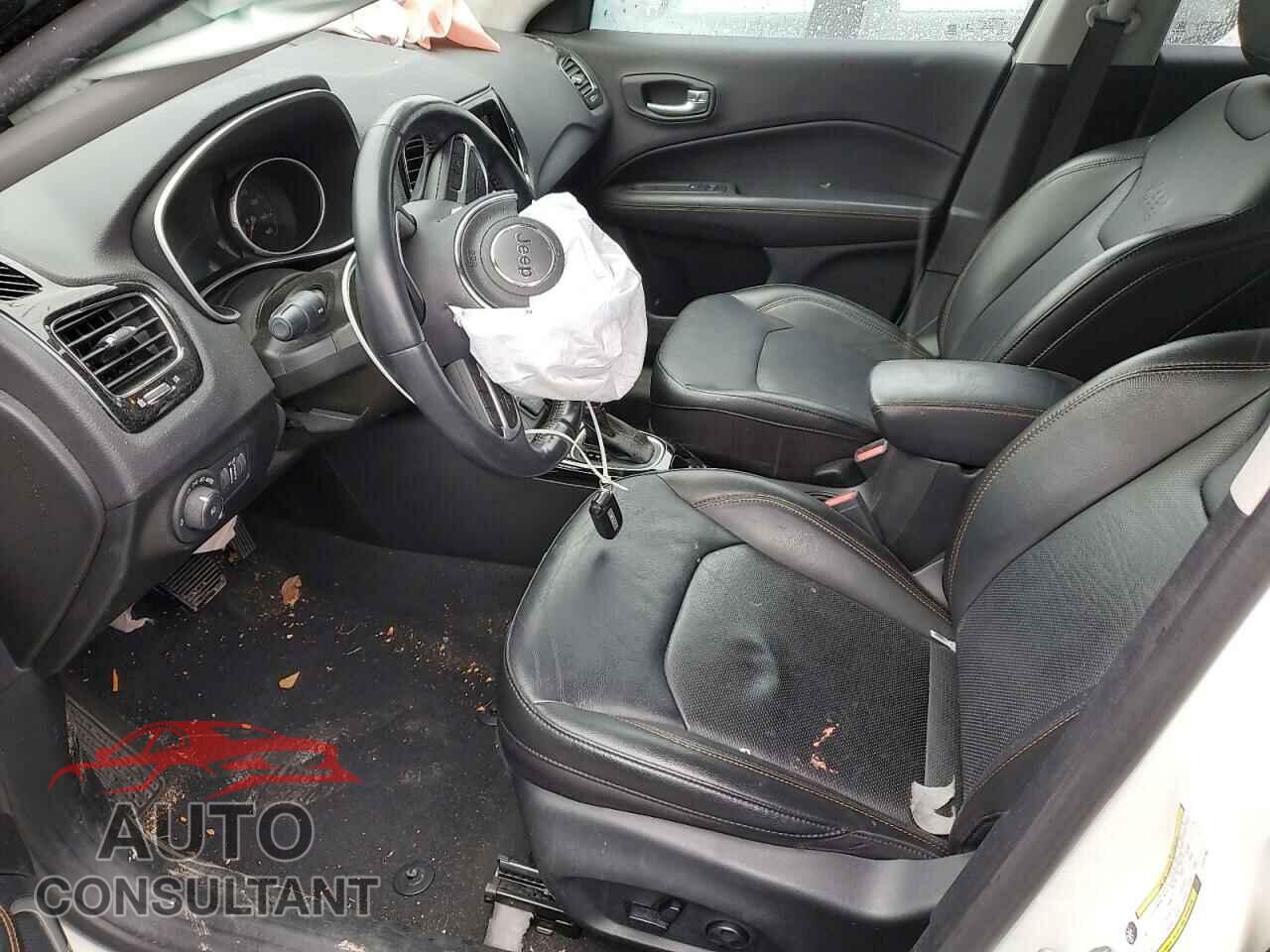 JEEP COMPASS 2020 - 3C4NJDCB0LT222780