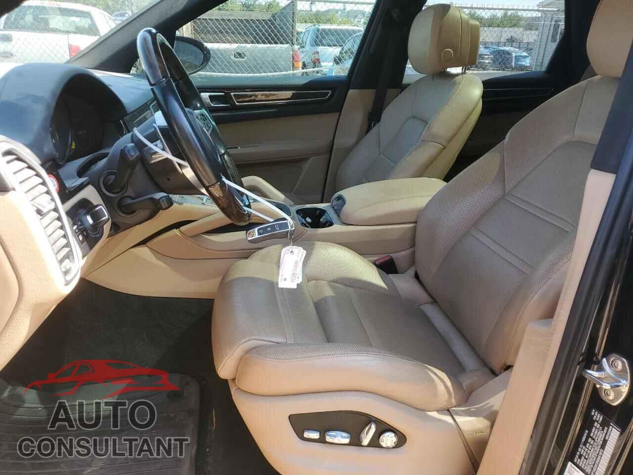 PORSCHE CAYENNE 2019 - WP1AE2AY2KDA51872