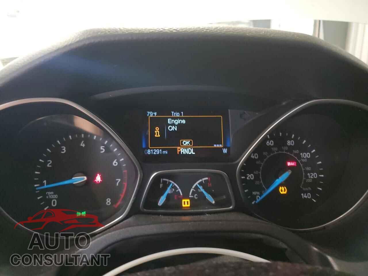 FORD FOCUS 2015 - 1FADP3K22FL246624
