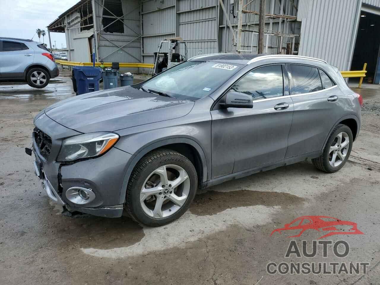 MERCEDES-BENZ GLA-CLASS 2018 - WDCTG4EB8JJ512332