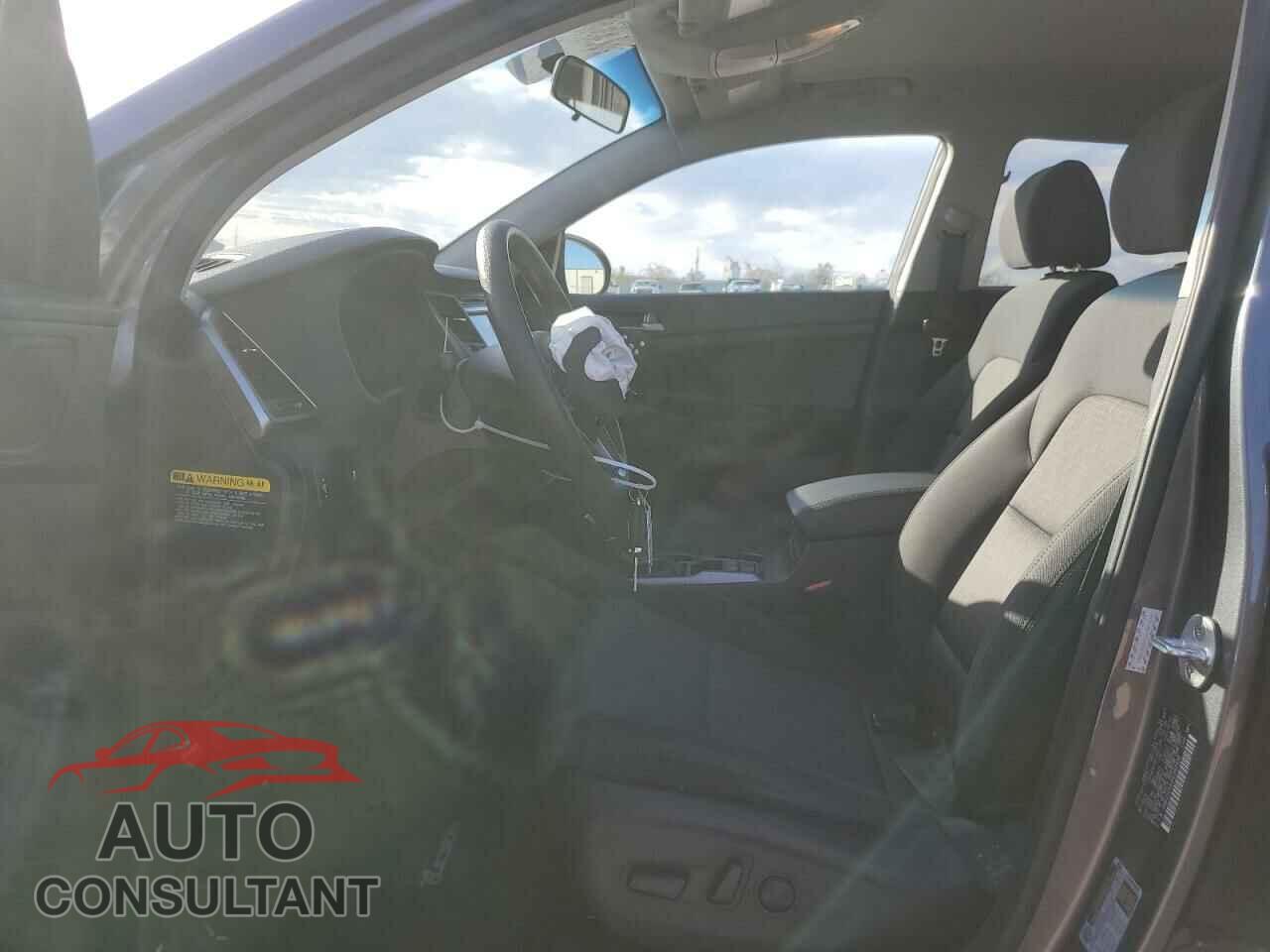 HYUNDAI TUCSON 2017 - KM8J3CA49HU389638