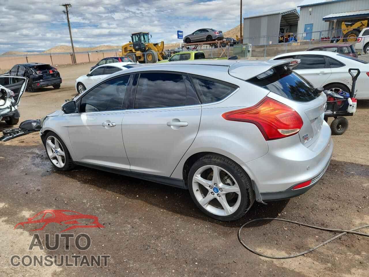 FORD FOCUS 2012 - 1FAHP3N29CL215847