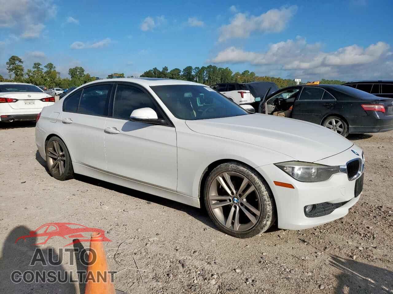 BMW 3 SERIES 2013 - WBA3B1C55DF078407