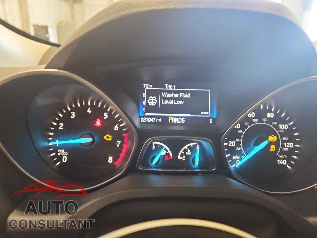 FORD ESCAPE 2017 - 1FMCU9GD6HUC75077