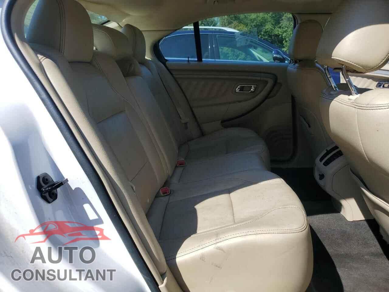 FORD TAURUS 2014 - 1FAHP2E89EG173531
