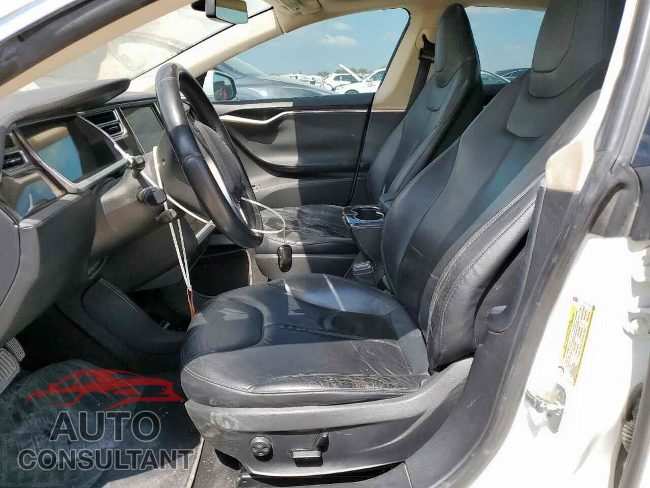 TESLA MODEL S 2014 - 5YJSA1H19EFP30717