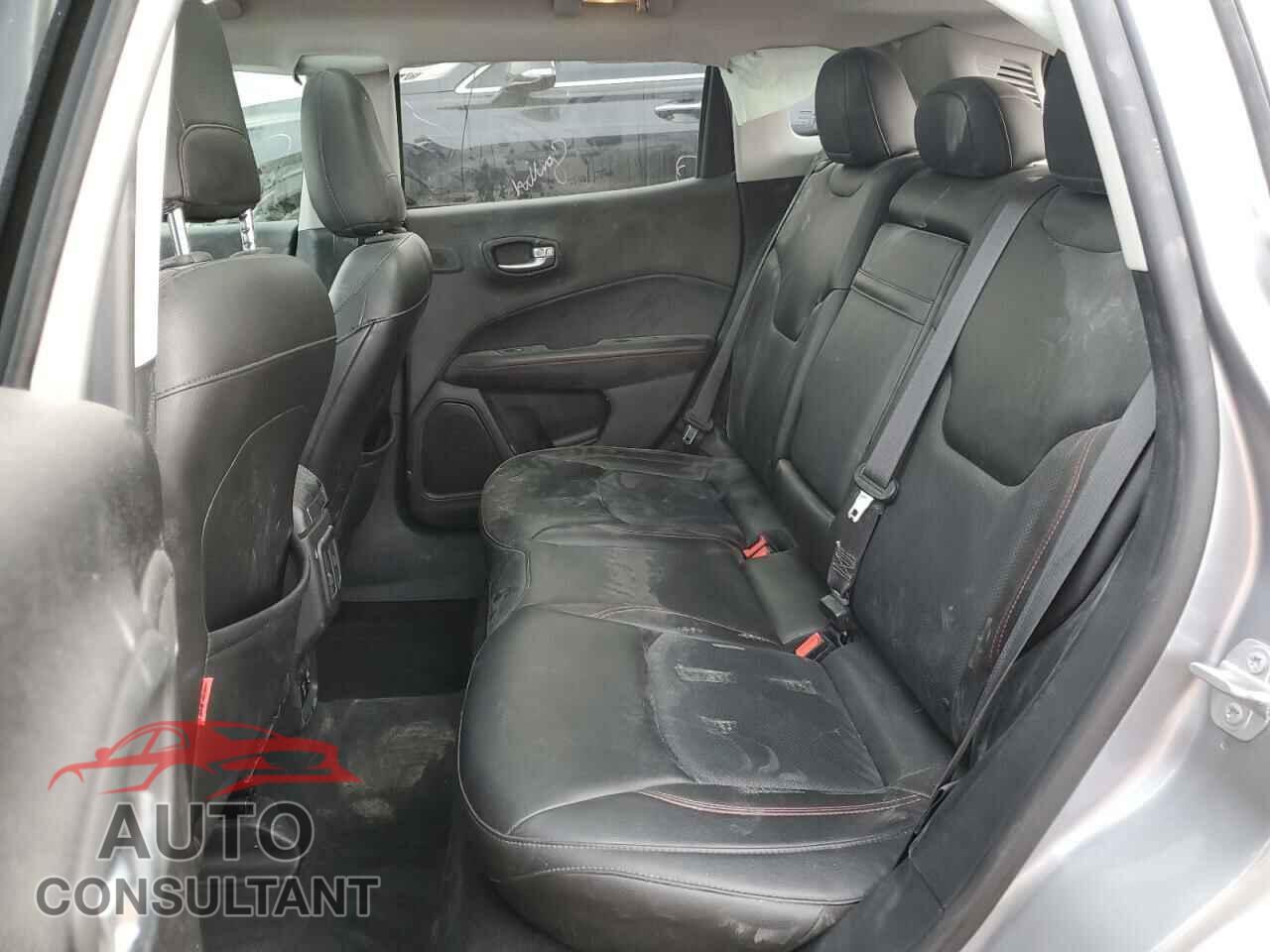 JEEP COMPASS 2018 - 3C4NJDDB7JT206331