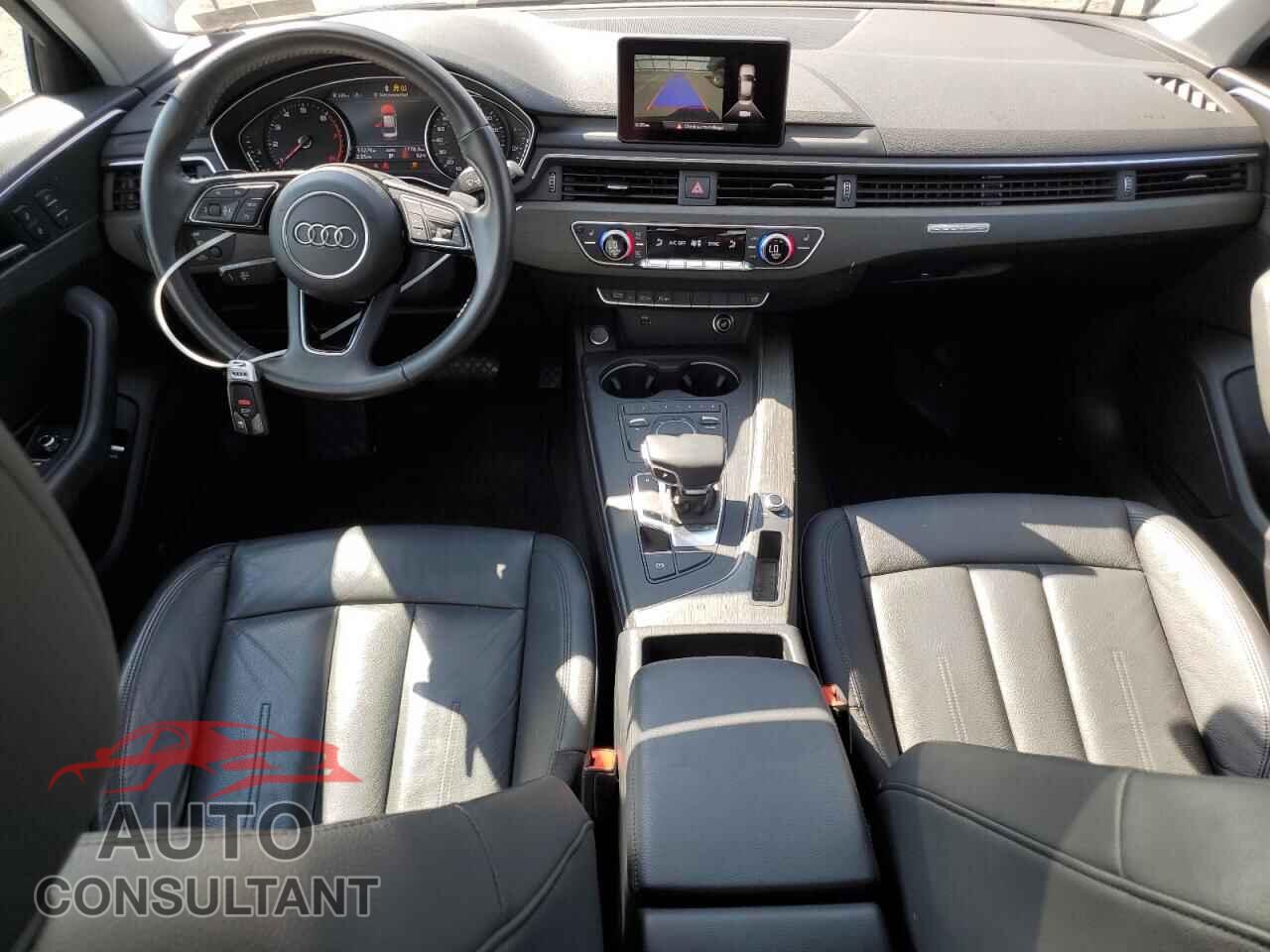 AUDI A4 2019 - WAUDNAF43KN019115