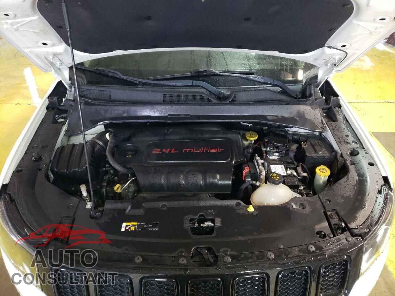 JEEP COMPASS 2018 - 3C4NJDBBXJT499595