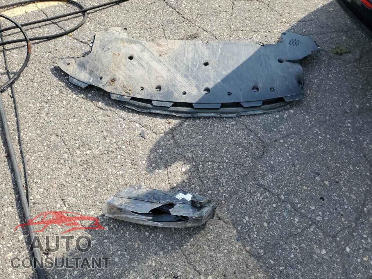 TESLA MODEL S 2021 - 5YJSA1E61MF437988