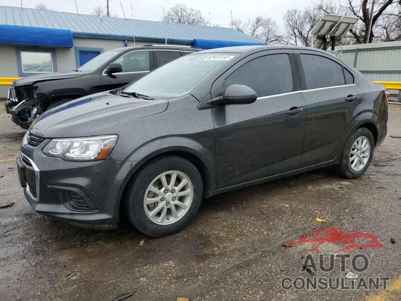 CHEVROLET SONIC 2017 - 1G1JD5SH8H4113068