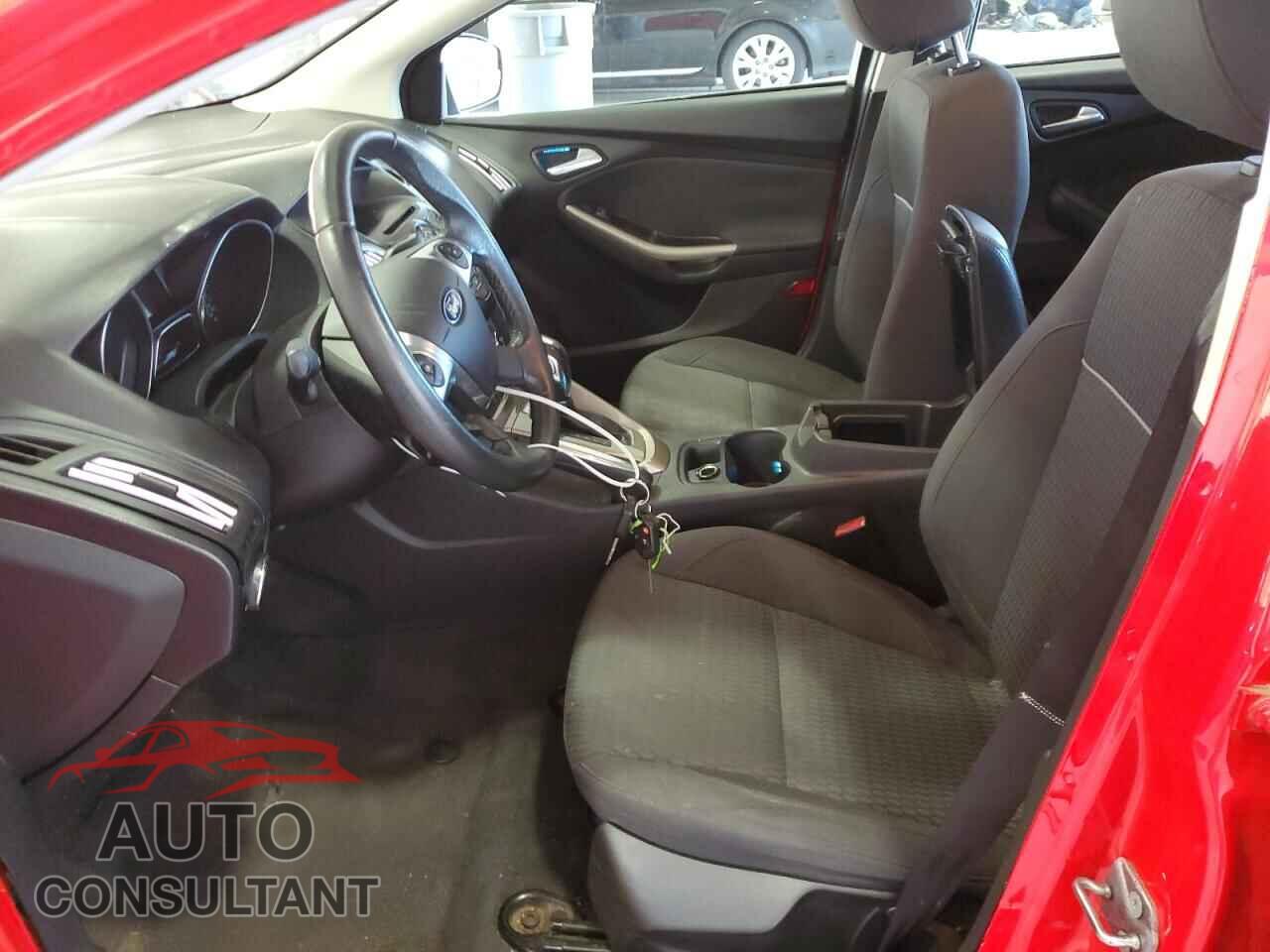 FORD FOCUS 2012 - 1FAHP3M23CL392959