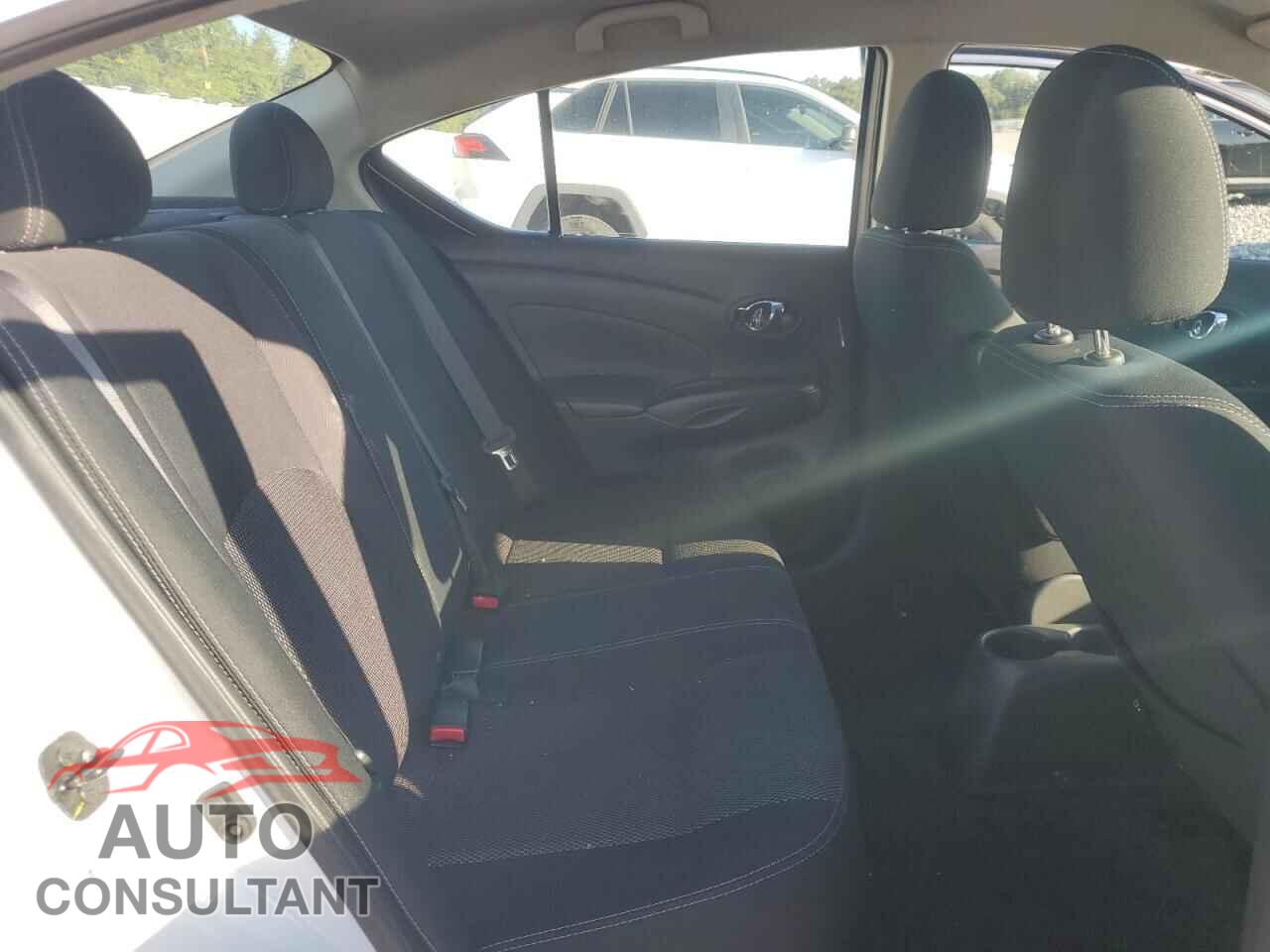NISSAN VERSA 2017 - 3N1CN7AP3HL812493