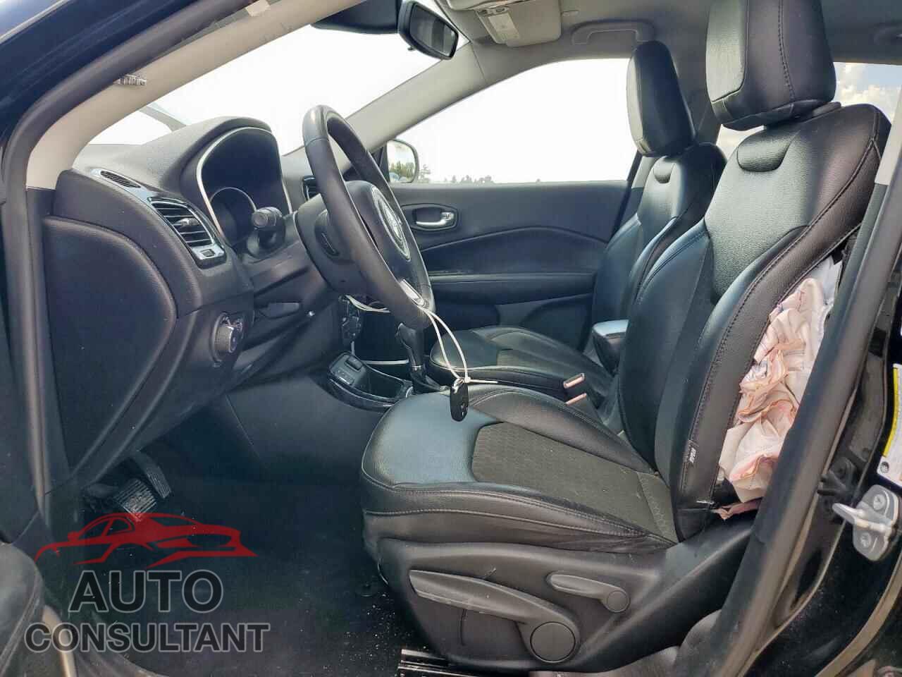 JEEP COMPASS 2021 - 3C4NJCBB1MT604572