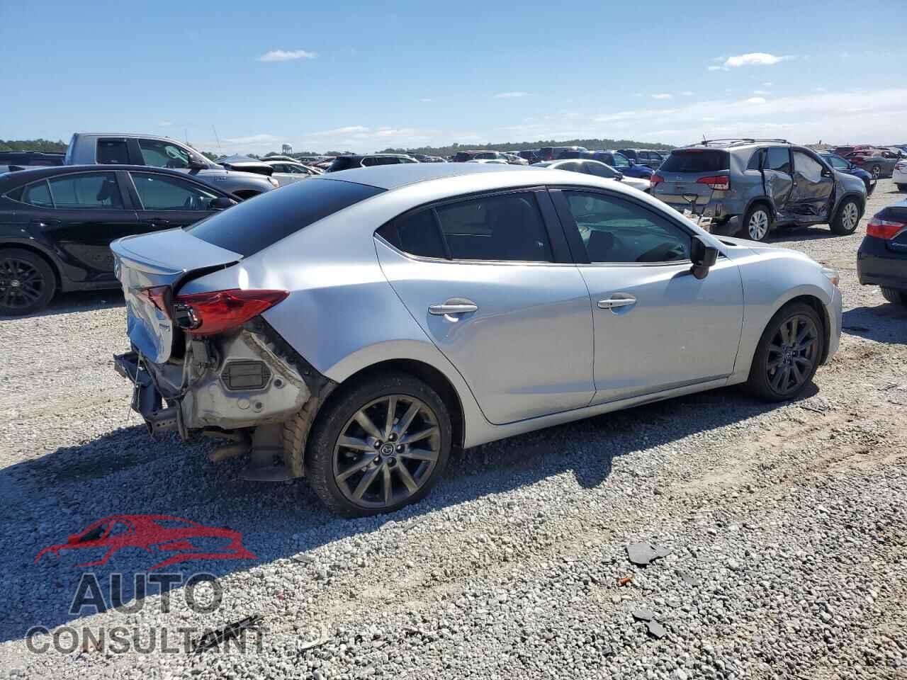MAZDA 3 2018 - 3MZBN1V30JM203078