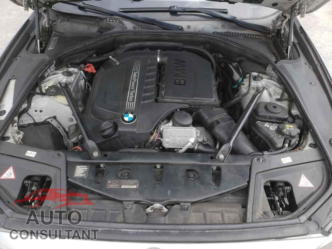 BMW 5 SERIES 2015 - WBA5B3C55FD547059
