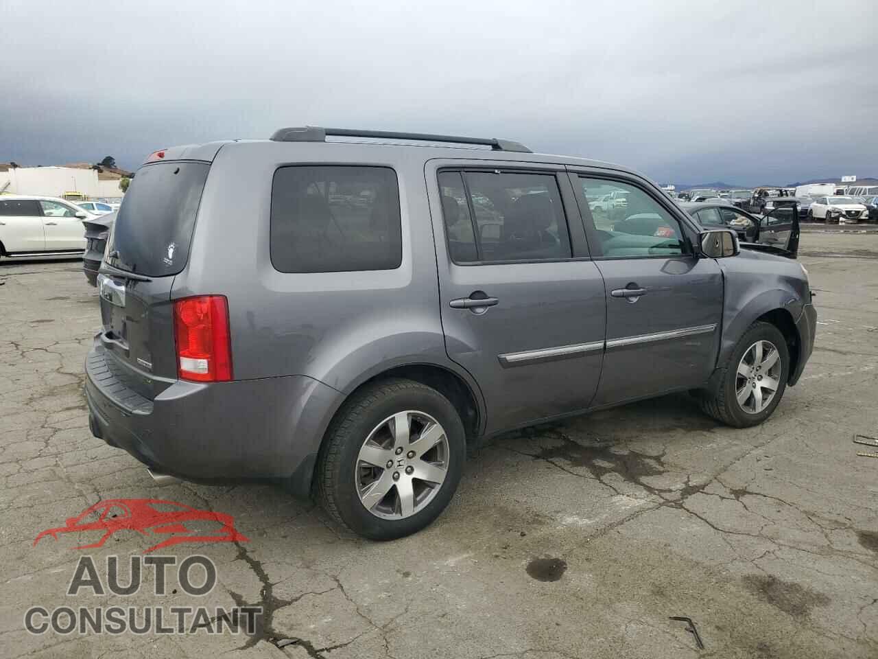 HONDA PILOT 2015 - 5FNYF3H97FB020021