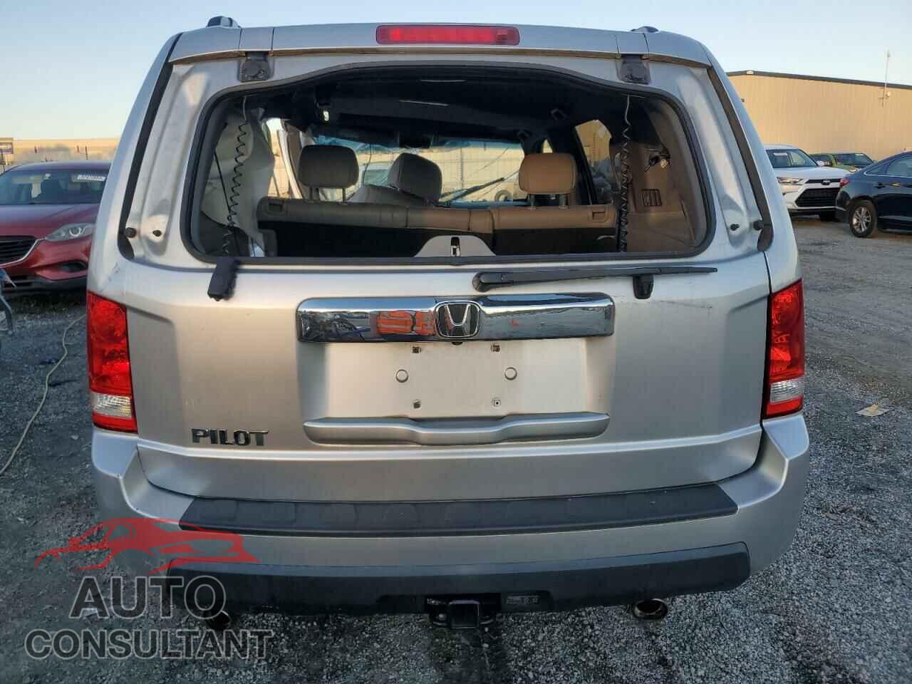 HONDA PILOT 2011 - 5FNYF3H58BB050913