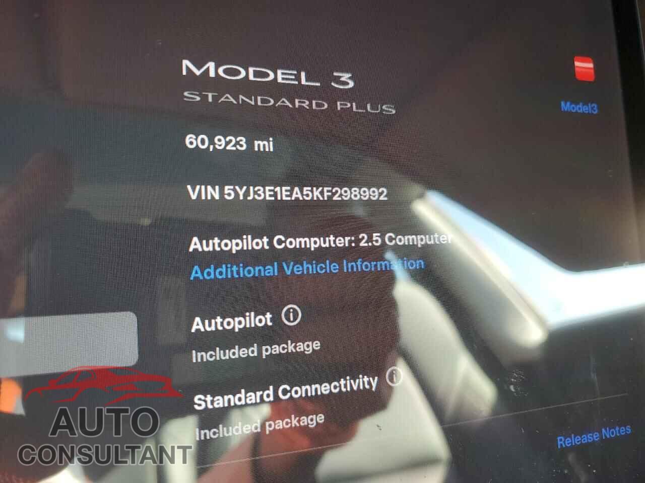 TESLA MODEL 3 2019 - 5YJ3E1EA5KF298992