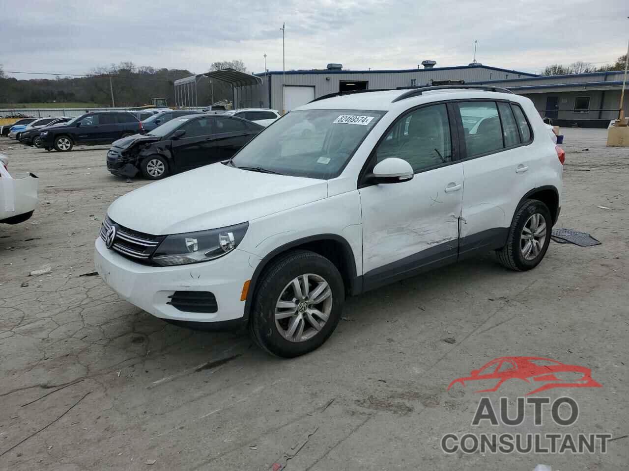 VOLKSWAGEN TIGUAN 2017 - WVGAV7AX4HK022461