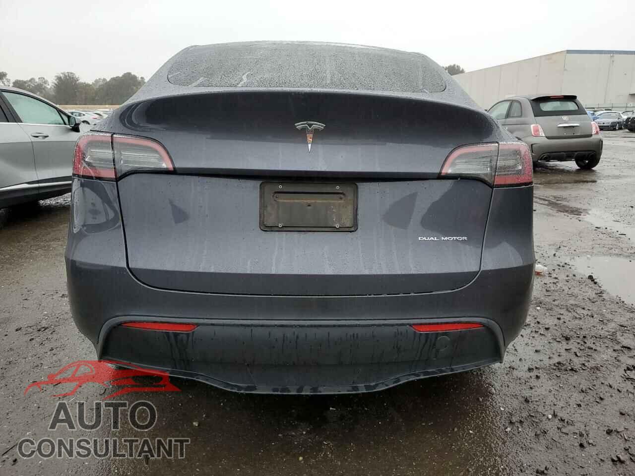TESLA MODEL Y 2023 - 7SAYGDEE9PF637686
