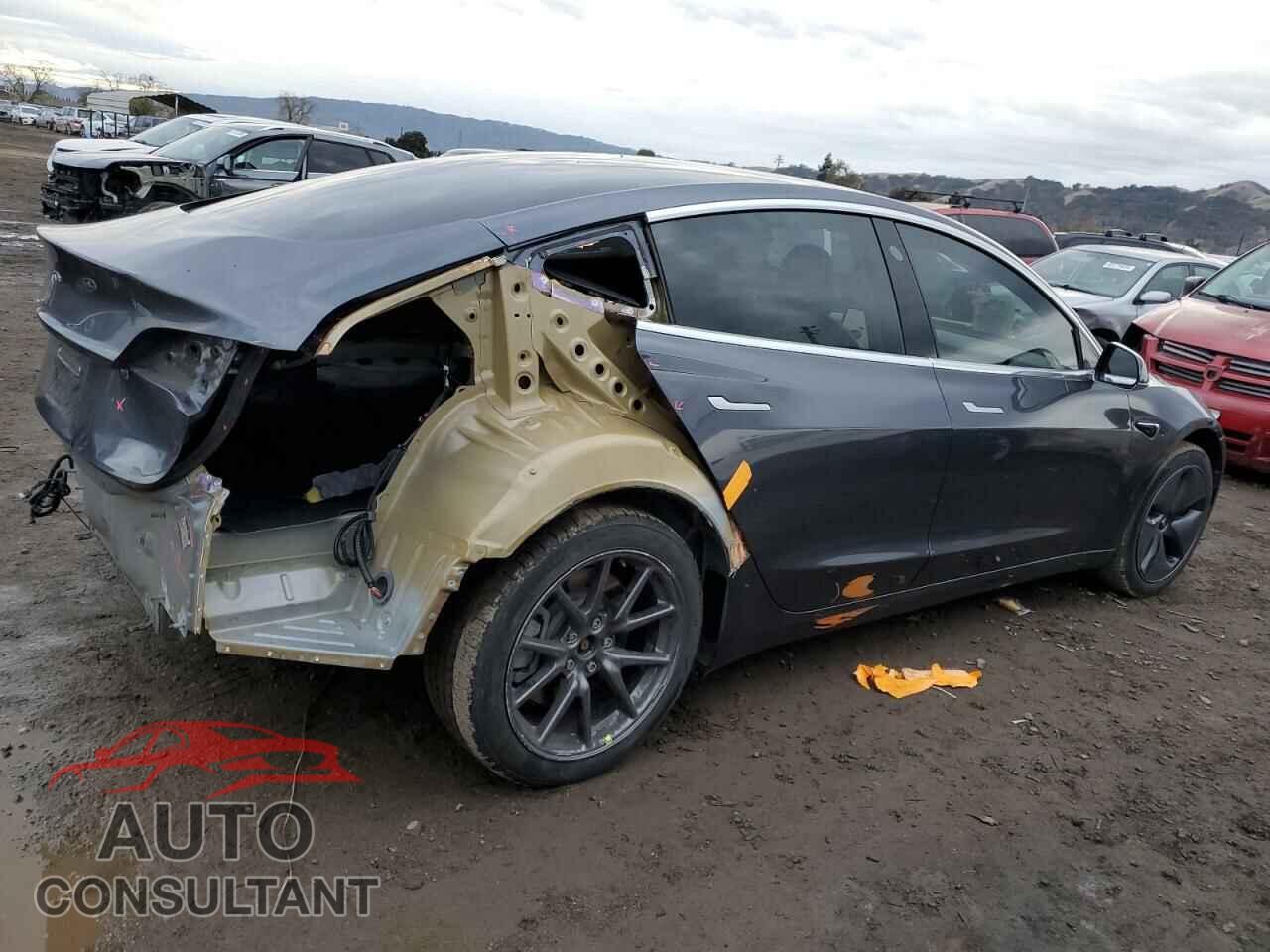 TESLA MODEL 3 2020 - 5YJ3E1EA6LF739403