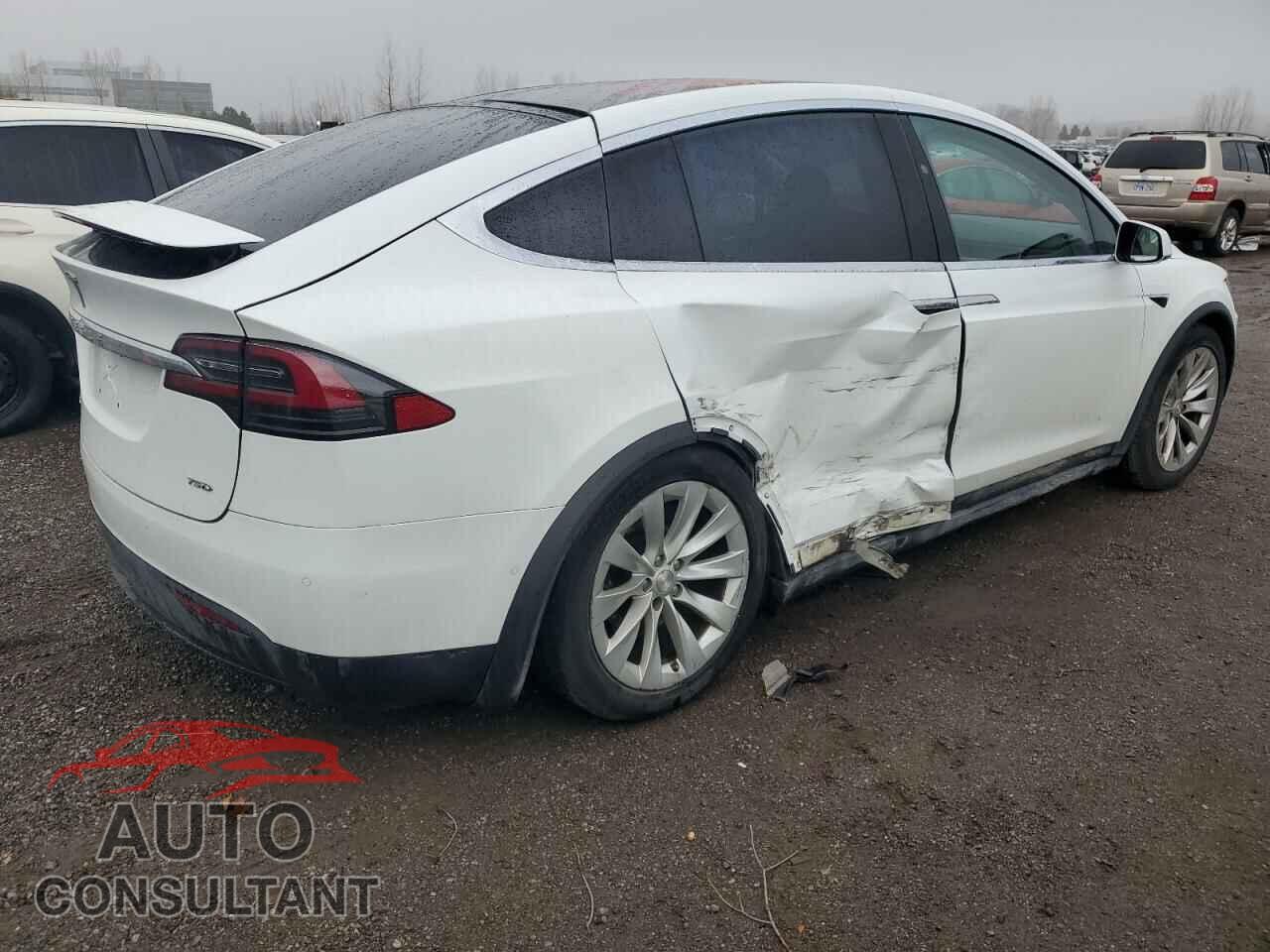 TESLA MODEL X 2017 - 5YJXCBE20HF042158