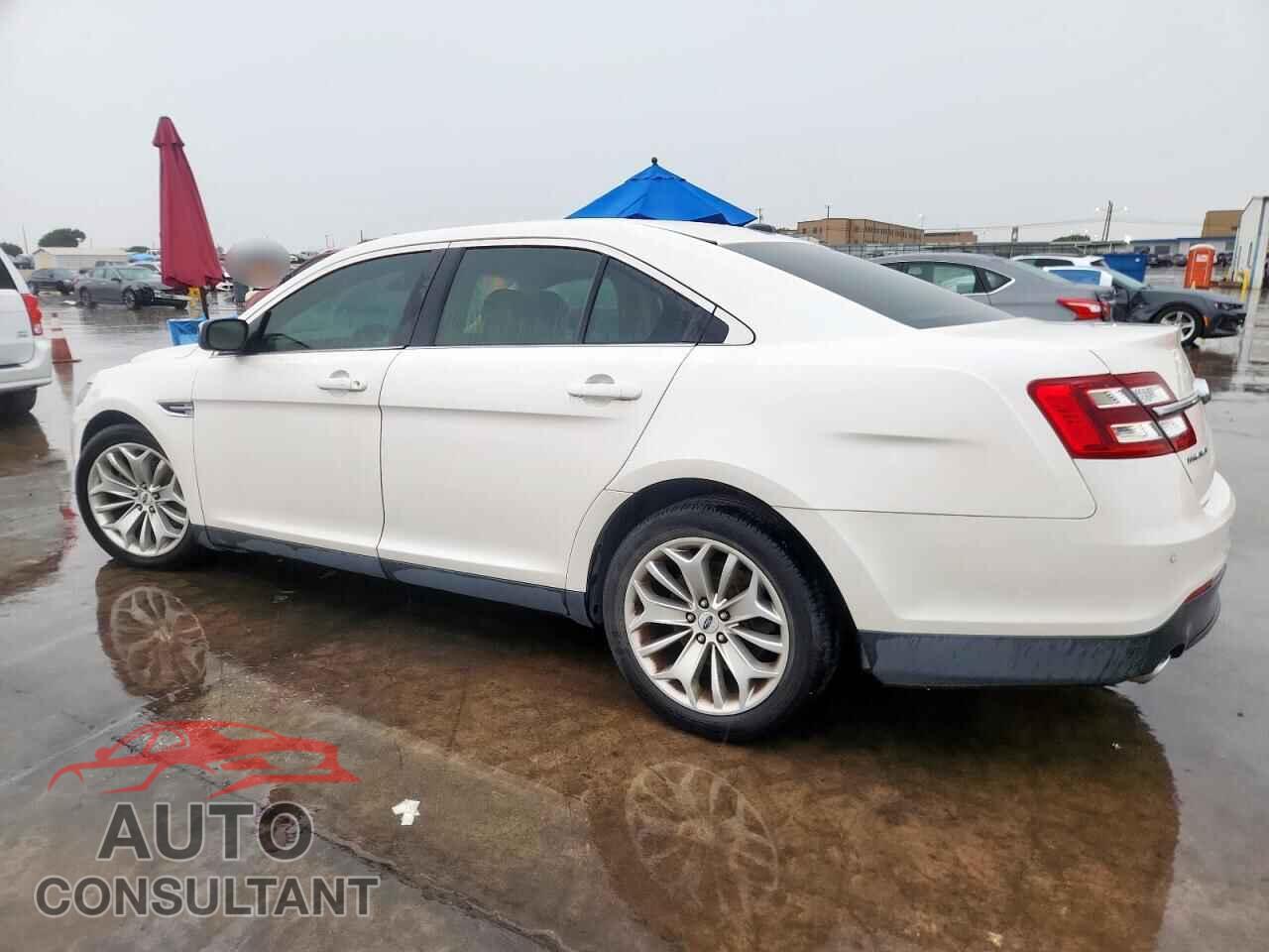 FORD TAURUS 2017 - 1FAHP2F86HG111765