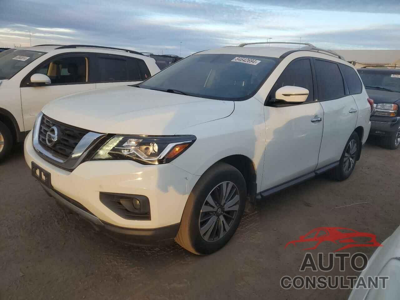 NISSAN PATHFINDER 2017 - 5N1DR2MM5HC912158