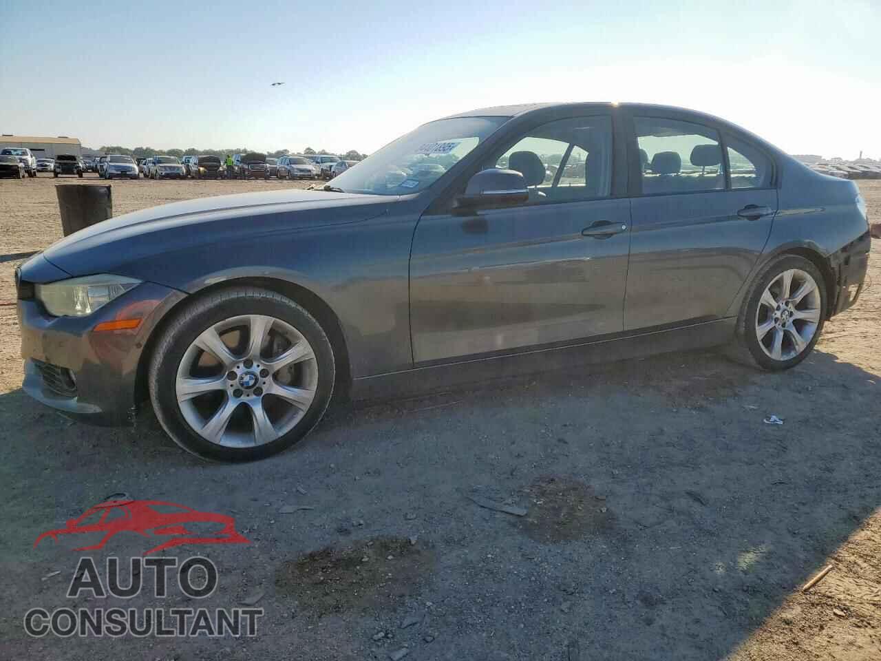 BMW 3 SERIES 2013 - WBA3A9G56DNP37127
