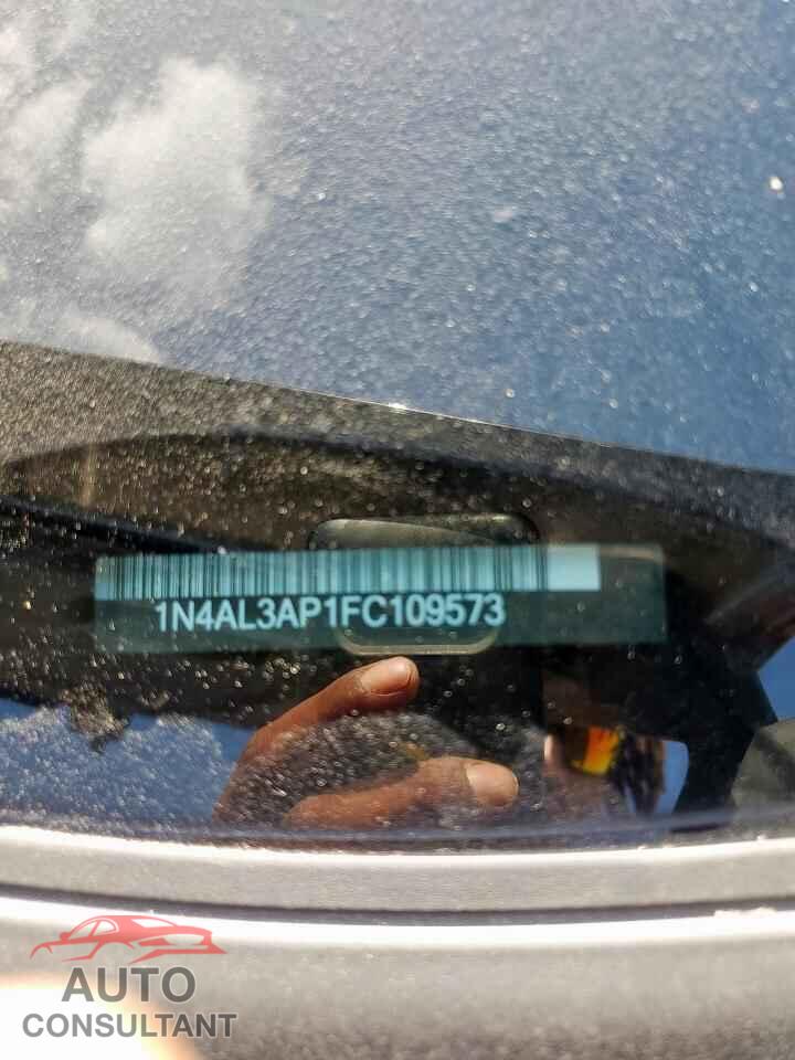 NISSAN ALTIMA 2015 - 1N4AL3AP1FC109573