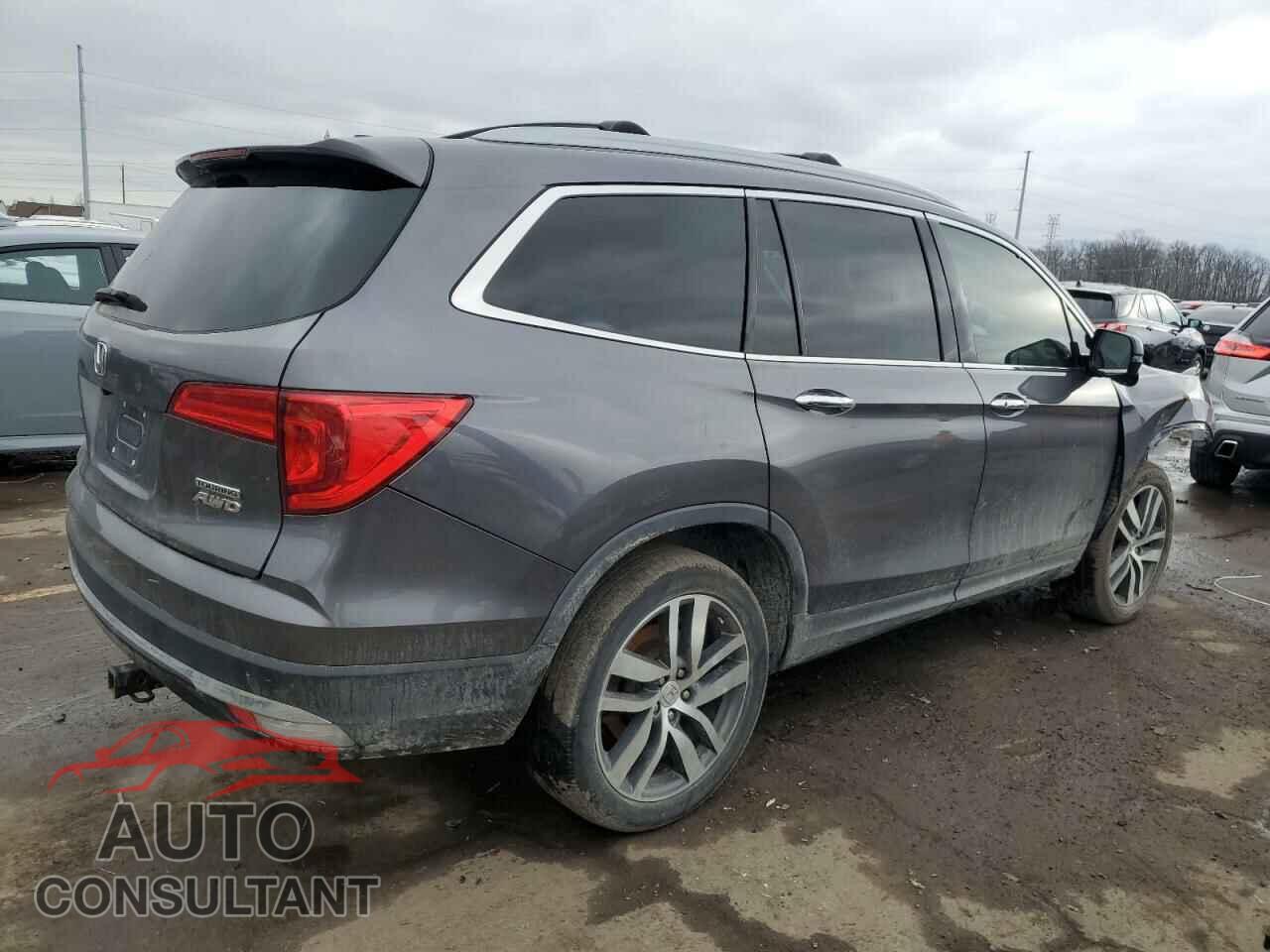 HONDA PILOT 2017 - 5FNYF6H99HB018291