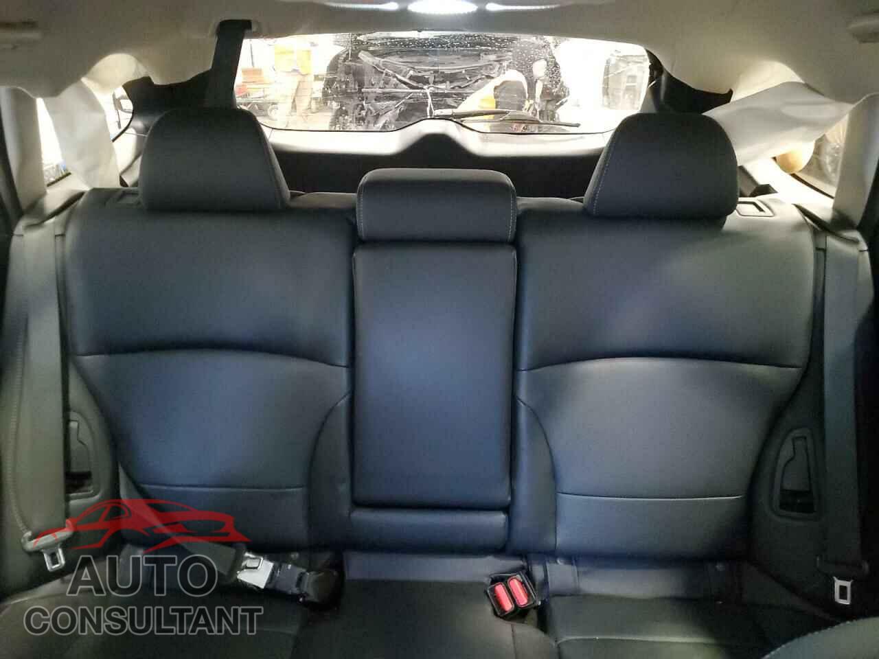 SUBARU OUTBACK 2018 - 4S4BSAKC4J3333149